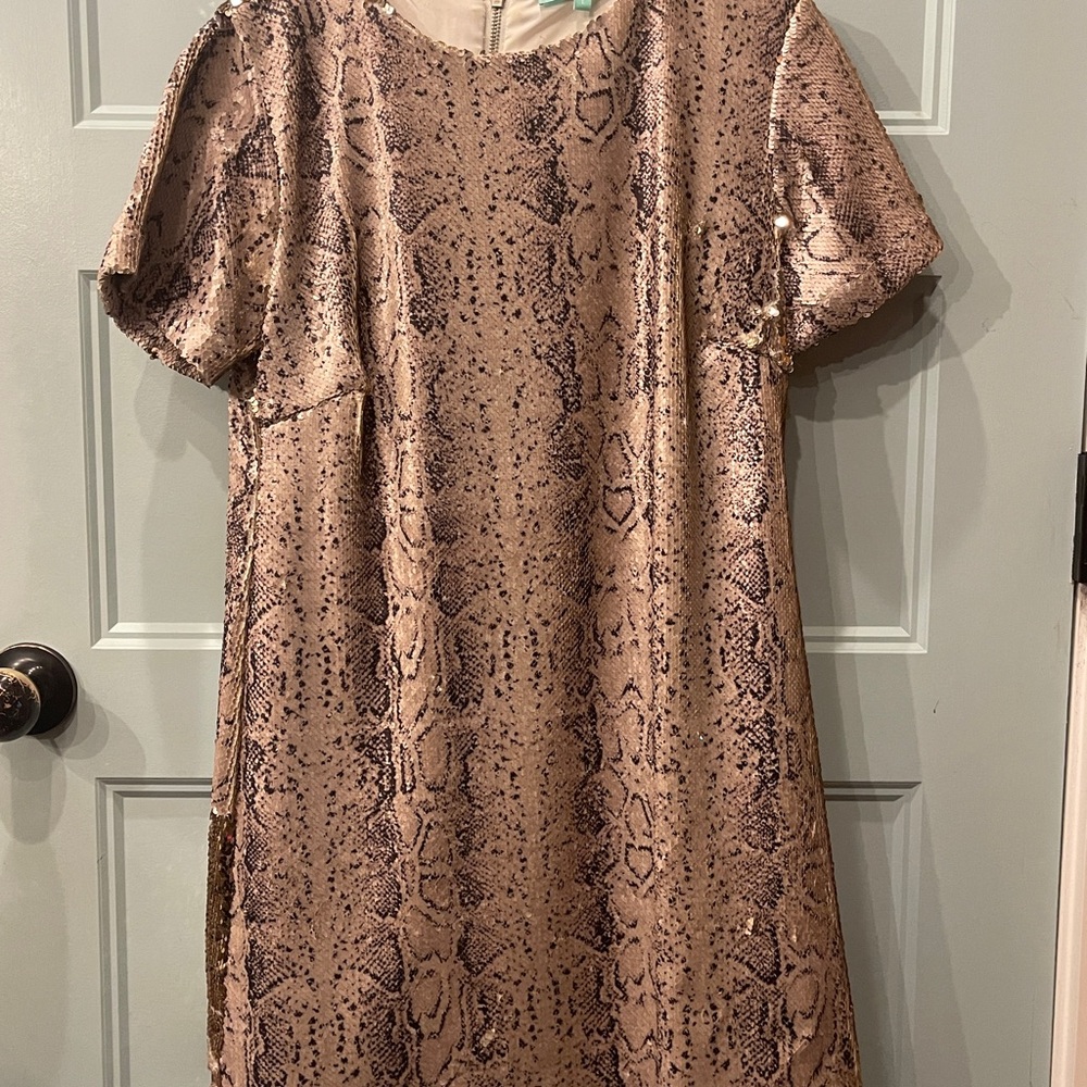 Party/Cocktail Dress. All over sequins. Snake Skin Pattern and Gold. Size Large